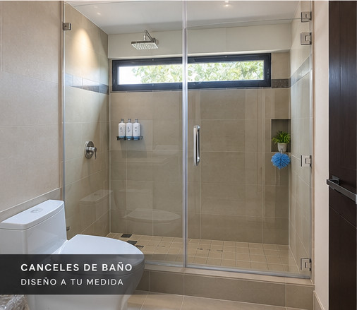 Cancel de baño instalado a medida en una regadera. Trabajo real de Vidrio y Aluminio EG.